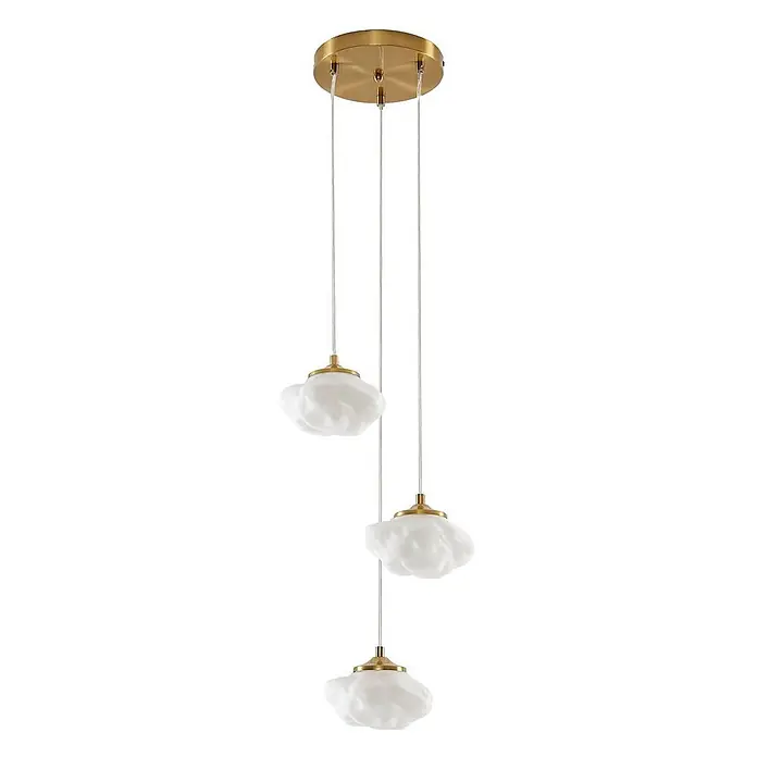 Lindby Pendelleuchte Piatra - weiß / opal, weiß, messing, G9 - Moderne Hängeleuchte mit goldfarbener Deckenplatte und drei weißen wolkenförmigen Glasschirmen.