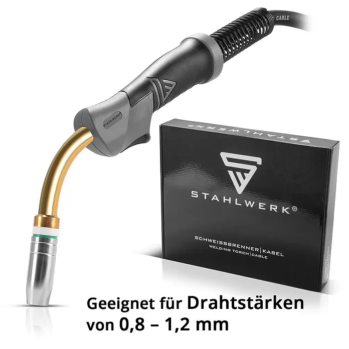 STAHLWERK MIG/MAG-Schweißbrenner Schweißbrenner AK25 MB25 4 m Schlauchpaket -  - STAHLWERK Schweißbrennerkabel mit grauem Griff und goldener Düse, geeignet für 0,8-1,2mm Draht, neben der schwarzen Verpackung.