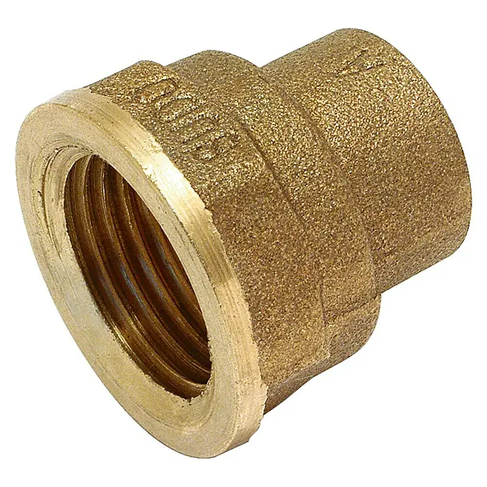 Standard Hidráulica Enlace soldar-roscar H-H - Rosca interior: ¾″, 22 mm - Reducción de latón con rosca hembra, ideal para instalaciones de fontanería para conectar tamaños de tuberías y optimizar el flujo.