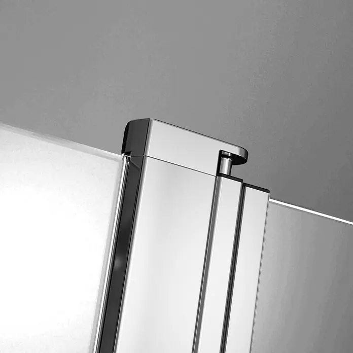 Puk Runddusche PUK - Chromoptik - Aufsicht auf ein schlankes, verchromtes Duschkabinen-Beschlagteil mit Milchglasplatten.