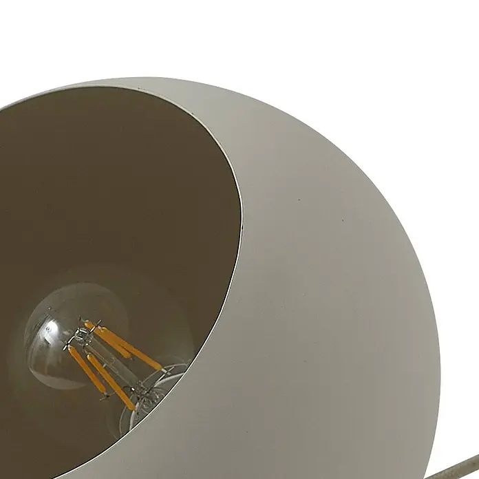Lindby Tischleuchte Somolia - L x B x H: 20 x 20 x 20 cm, creme / amber, E27 - Nahaufnahme eines hellgrauen, kugelförmigen Lampenschirms mit sichtbarer LED-Glühfadenlampe innen.