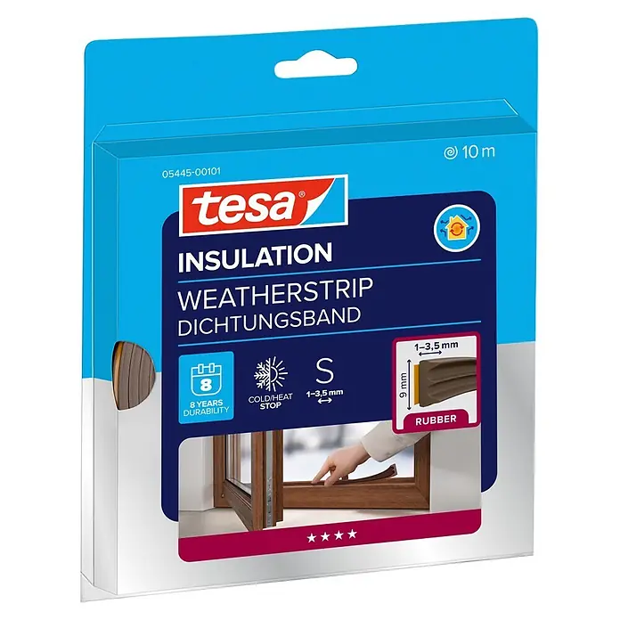 Tesa INSULATION Dichtungsband Gummi S - Braun, 10 m x 9 mm x 4 mm, Geeignet für: Spaltenbreiten 1 - 3,5 mm - Braunes tesa Gummi S-Profil Dichtungsband, 10m, für 1-3,5mm Spalten, auf blauer Verpackung mit Anwendungsbeispiel.
