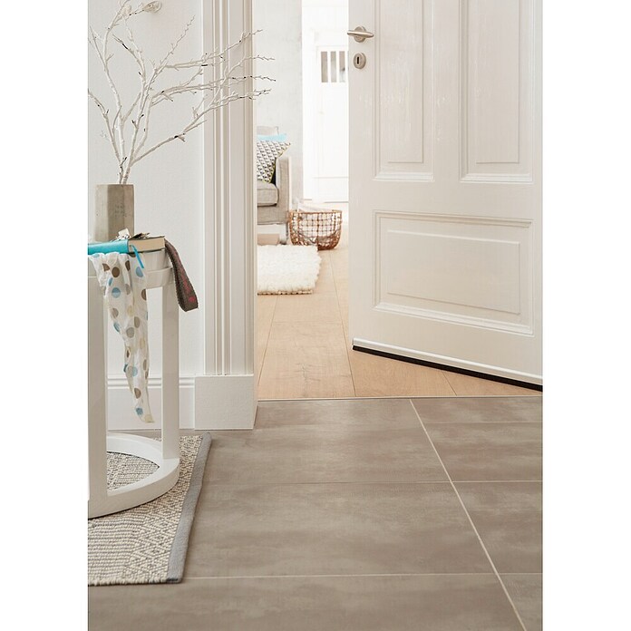 tesa MOLL Türdichtschiene Alu Comfort (Weiß, 1 m x 40 mm, Geeignet für: Spaltenbreiten bis 15 mm)