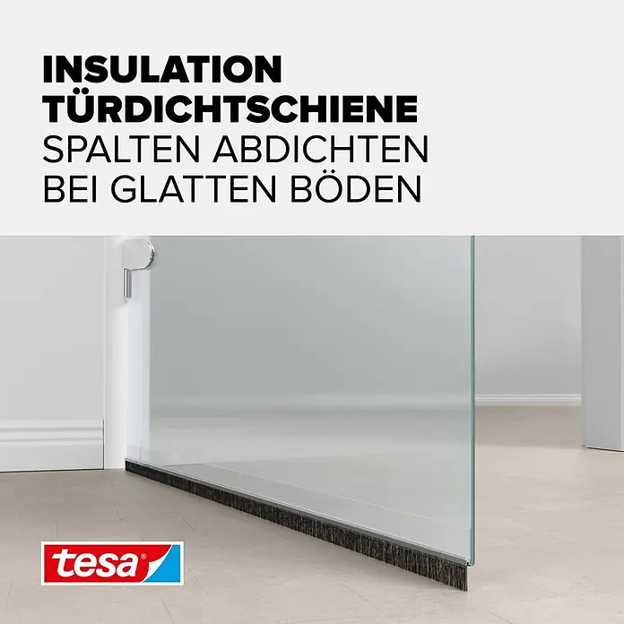 Tesa INSULATION Türdichtschiene für glatte Böden - Transparent, 1 m x 37 mm, Geeignet für: Spaltenbreiten bis 12 mm - Schwarze Bürsten-Türdichtung für Glastüren, dichtet Spalten auf glatten Böden.