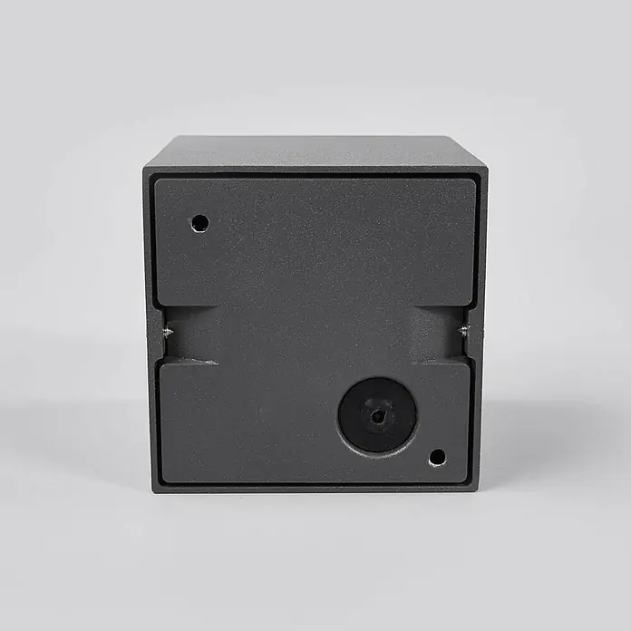 Lucande Außenwand- & Deckenleuchte Tanea - alu / grau / zink, alu / grau / zink, IP54 - Dunkelgraue, texturierte, würfelförmige Elektroarmatur mit Befestigungspunkten und Gummidichtung.