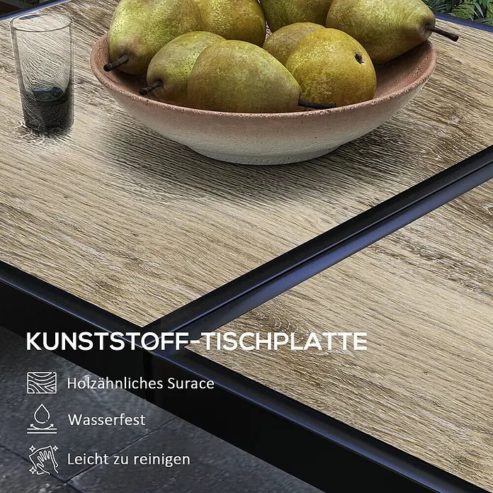 Outsunny Gartentisch für 6 Personen - PSPC-Kunststoff, Stahl, Rechteckig, Grau, Braun - Holzoptik-Kunststoff-Tischplatte, gezeigt mit Birnen und einem Glas. Sie ist wasserfest und leicht zu reinigen.