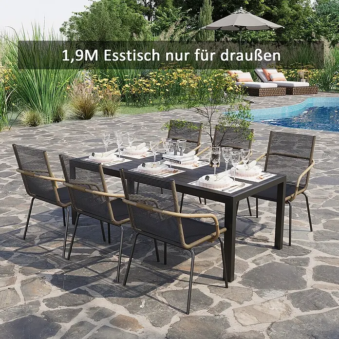 Outsunny Gartentisch - L x B x H: 190 x 84,5 x 72 cm, Aluminium, Polyholz, Rechteckig, Schwarz - 1,9m Esstisch mit dunkler Lattenplatte und sechs Stühlen mit schwarzen Geflechtsitzen/-lehnen, hellbraunen Armlehnen, auf Terrasse.