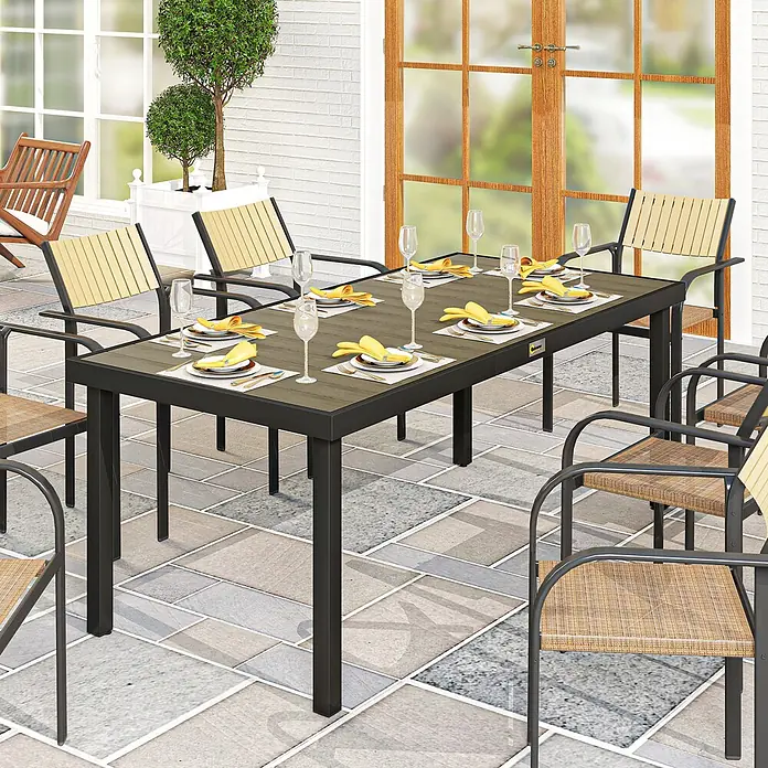 Outsunny Gartentisch für 8 Personen - L x B x H: 190 x 90 x 74 cm, Aluminium, Kunststoff, Rechteckig, Braun, Schwarz - Gartengarnitur mit dunkelgrauem Tisch und Stühlen mit Lattenrückenlehnen oder geflochtenen Sitzen auf einer Terrasse.