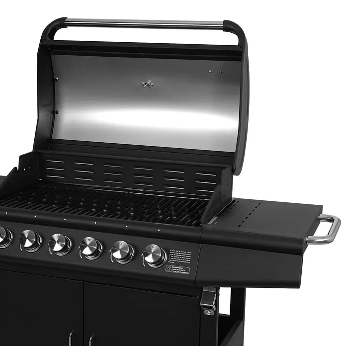 TAINO Gasgrill RED 6+1 -  - Schwarzer Gasgrill mit geöffnetem Deckel, Kochrosten, silbernen Bedienknöpfen und einer Seitenablage mit Griff.