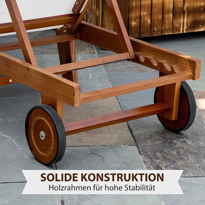 Outsunny Gartenliege - Natur+Weiß, Holz - Nahaufnahme eines stabilen Holz-Sonnenliegenrahmens mit dunkelgrauen Rädern, der die solide Konstruktion hervorhebt.