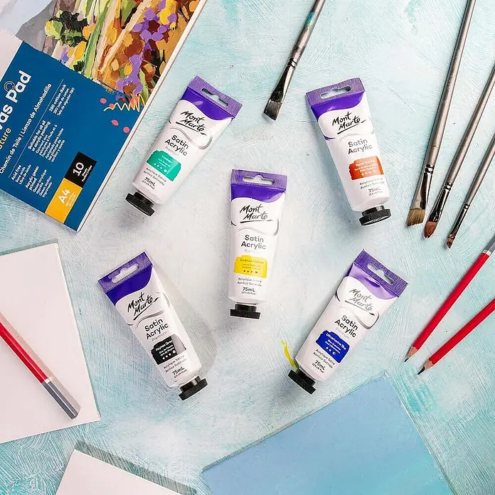 Mont Marte Acrylfarbe Premium - Kadmiumgelb, 75 ml, Tube - Mont Marte Satin Acrylfarben-Tuben in verschiedenen Farben mit Pinseln und Zeichenblock, bereit zum Malen.