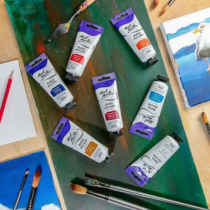 Mont Marte Acrylfarbe Premium - Rosenrot, 75 ml, Tube - Mont Marte Satin Acrylfarben in verschiedenen Farben, Pinsel und Leinwände, für ein Kunstprojekt bereit.