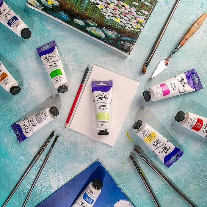 Mont Marte Acrylfarbe Premium - Gelbgrün, 75 ml, Tube - Verschiedene Mont Marte Satin Acrylfarben, Pinsel, ein Spachtel und Leinwände für eine Malsitzung.