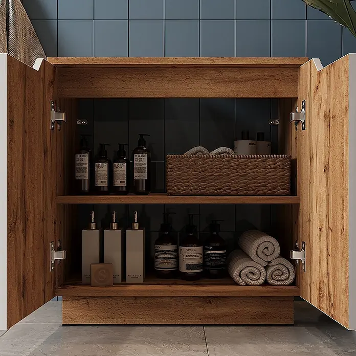 Vicco Badmöbel-Set Lotta Weiß 3 Teile - Weiß, Matt - Offener Badezimmerschrank aus Holz mit zwei Regalböden, gefüllt mit Badprodukten.
