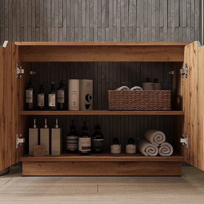 Vicco Badmöbel-Set Lotta Grau 2 Teile - Grau, Matt - Offener Badezimmerschrank aus Holz mit dunkelbrauner Oberfläche, der organisierte Regale mit Toilettenartikeln, einem geflochtenen Korb und gerollten Handtüchern zeigt.