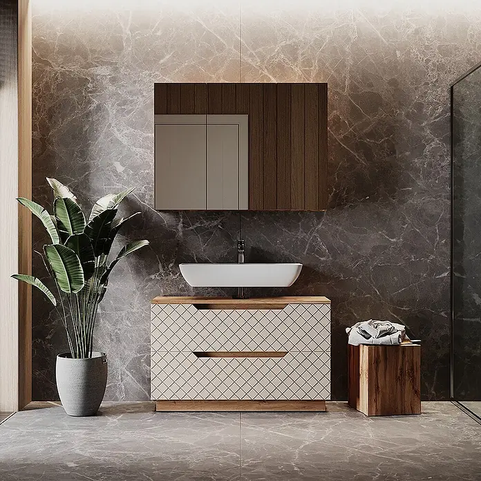 Vicco Badmöbel-Set Lotta Cashmere 2 Teile - Cashmere, Matt - Moderner Badezimmerschrank mit weißem Aufsatzwaschbecken, gemusterten hellen Holzschubladen und dunklem Holzspiegelschrank vor dunklen Marmorwänden.