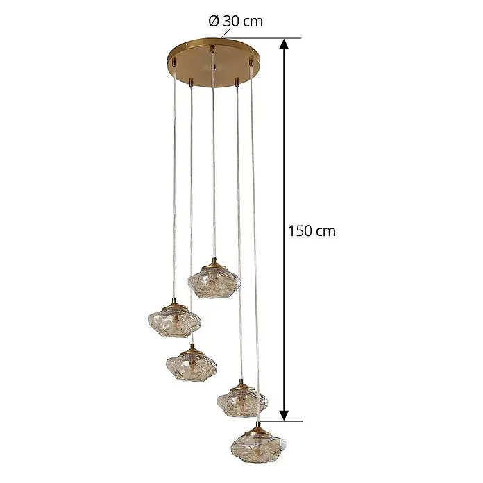 Lindby Pendelleuchte Piatra - L x B x H: 44,5 x 44,5 x 150 cm, creme / amber, amber, messing, G9 - Goldfarbener 5-flammiger Kronleuchter mit strukturierten bernsteinfarbenen Glasschirmen, 30 cm Durchmesser, 150 cm Gesamtlänge.