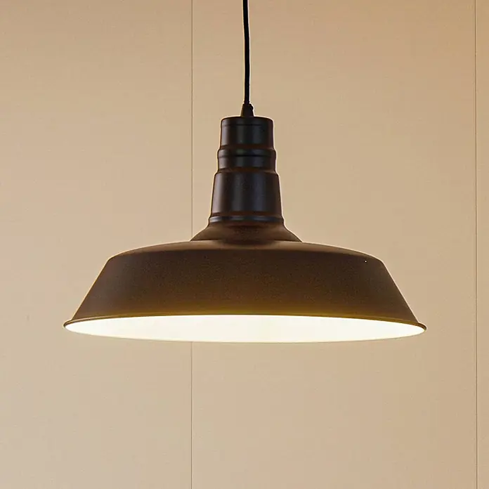 Lindby Pendelleuchte Laylan - L x B x H: 46 x 46 x 10,5 cm, schwarz, Schwarz, weiß, E27 - Dunkle Industriedeckenleuchte mit breitem Schirm, beleuchtet.