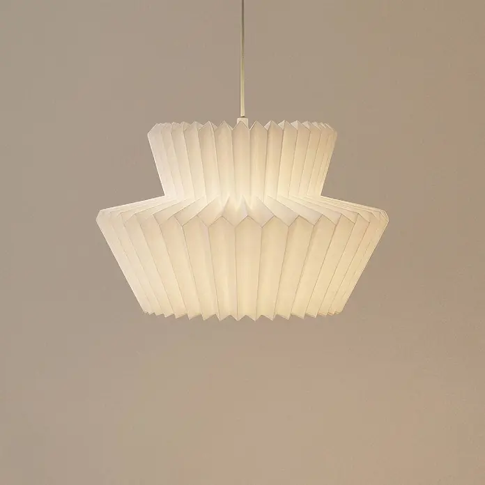 Lindby Pendelleuchte Magali - L x B x H: 45 x 45 x 25 cm, weiß / opal, weiß, E27 - Plissierte, hellfarbene Pendelleuchte mit gestufter Form, von der Decke hängend.