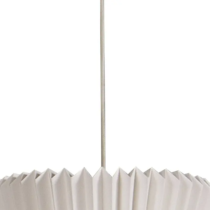 Lindby Pendelleuchte Magali - L x B x H: 45 x 45 x 25 cm, weiß / opal, weiß, E27 - Hellgrauer plissierter Papierschirm, an einer Schnur hängend.