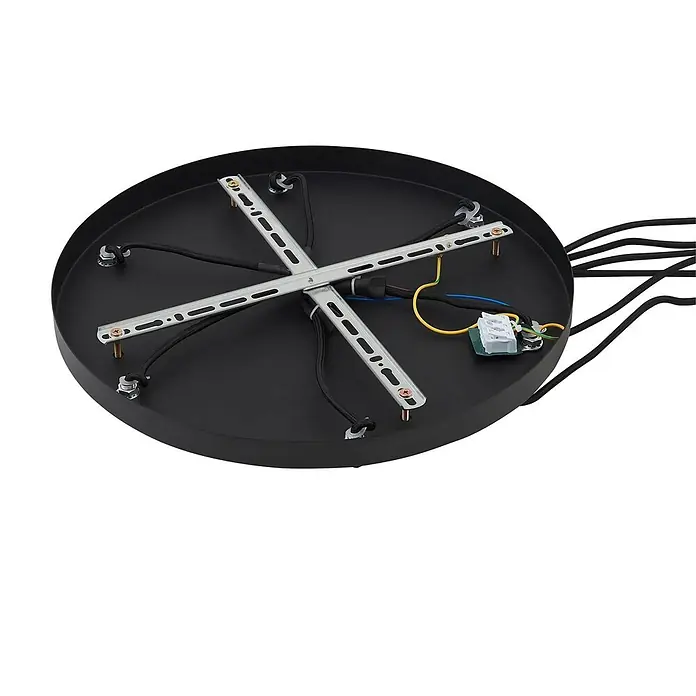 Lindby Pendelleuchte Doroteo - L x B x H: 52 x 52 x 18 cm, alu / grau / zink, rauchgrau, E27 - Unterseite einer schwarzen runden Deckenplatte mit X-förmiger Metallhalterung, mehreren Stoffkabeln und elektrischer Verkabelung mit Klemmenblock.