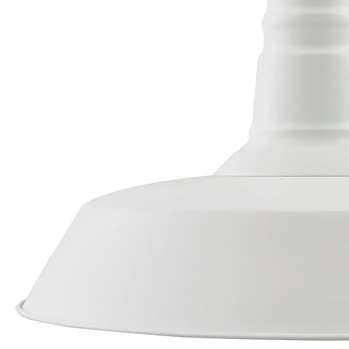 Lindby Pendelleuchte Laylan - L x B x H: 46 x 46 x 10,5 cm, weiß / opal, weiß, E27 - Nahaufnahme eines weißen, matten Metall-Pendelleuchterschirms mit geripptem Hals.