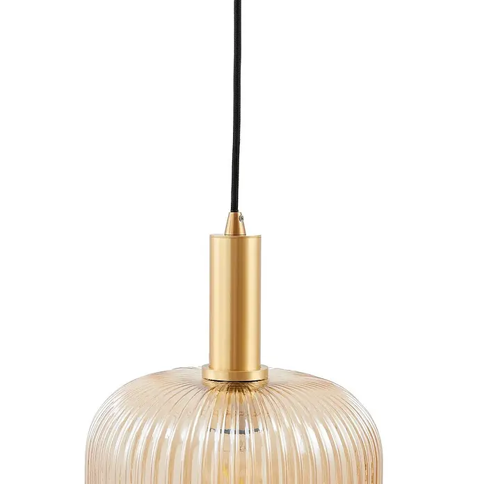 Lindby Pendelleuchte Doroteo - L x B x H: 25 x 25 x 8,5 cm, creme / amber, amber, gold, E27 - Bernsteinfarbene Pendelleuchte aus geripptem Glas mit Messingrohr und schwarzem Geflechtkabel.