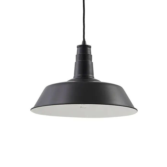 Lindby Pendelleuchte Laylan - schwarz, Schwarz, weiß, E27 - Schwarze industrielle Pendelleuchte aus Metall mit breitem, konischem Schirm und weißer Innenseite, an einem Kabel hängend.