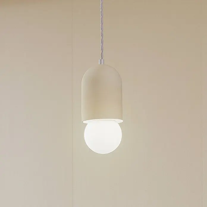 Lindby Pendelleuchte Nielson - creme / amber, beige, weiß, E27 - Beige zylindrische Pendelleuchte mit weißer Kugelbirne.