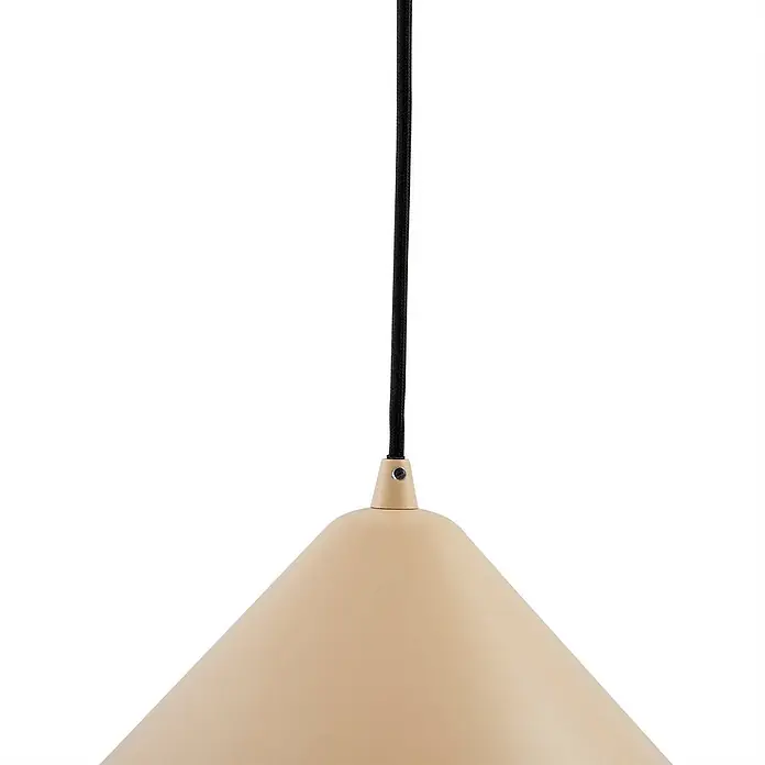 Lindby Pendelleuchte in beige, Hängelampe -  - Beige kegelförmige Pendelleuchte mit schwarzem geflochtenem Kabel.