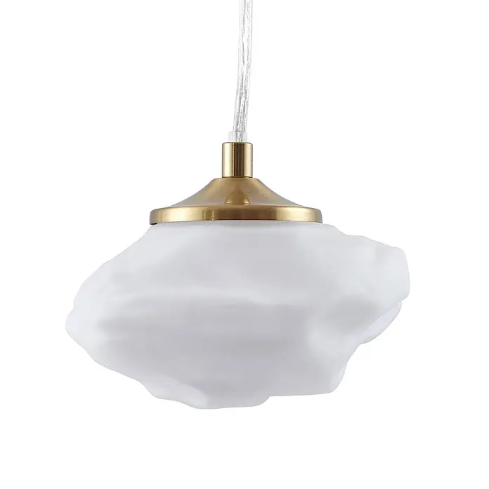 Lindby Pendelleuchte Piatra - L x B x H: 15,5 x 15,5 x 8,5 cm, weiß / opal, weiß, messing, G9 - Weiße wolkenförmige Glas-Pendelleuchte mit Messingfassung, aufgehängt an einem transparenten Kabel.