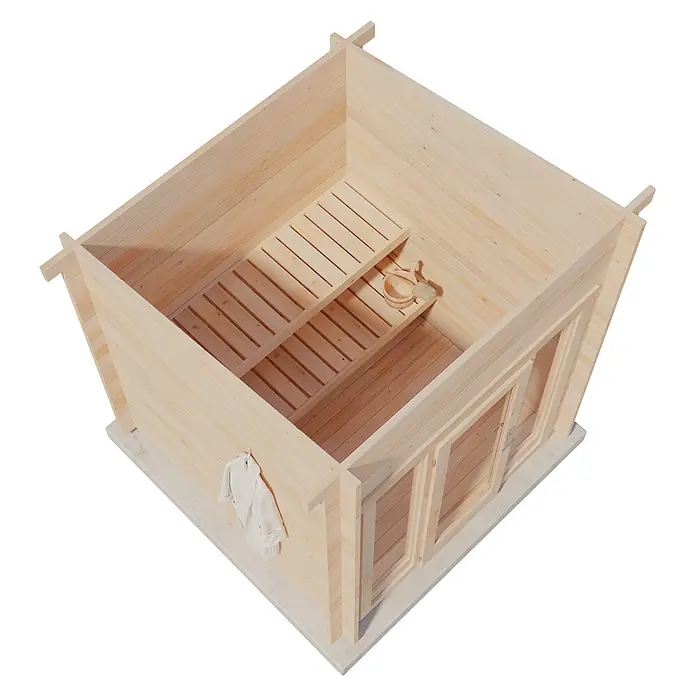 FinnTherm Saunahaus Lizzy XXS - L x B x H: 251 x 248 x 262 cm - Helle Holzsaunakabine innen mit Lattenbänken, Eimer und Kelle. Ein weißes Handtuch hängt außen.