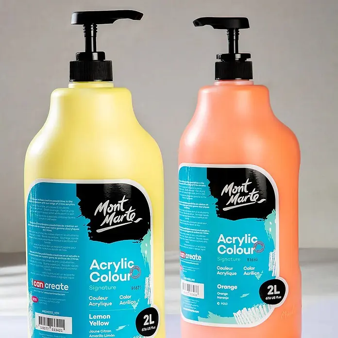 Mont Marte Acrylfarbe Signature - Zitronengelb, 2.000 ml, Flasche mit Tropfpipette - Zwei 2L Mont Marte Acrylfarbenflaschen, gelb und orange, mit schwarzen Pumpspendern.