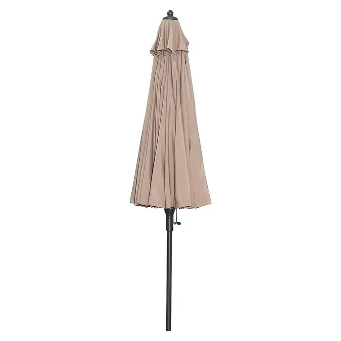 Garden Impressions Balkonschirm rund Manila - Taupe, Durchmesser Bespannung: 250 cm - Zusammengeklappter beigefarbener Terrassenschirm mit dunkelgrauem Mast und Endstück.