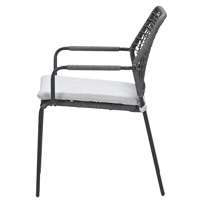 Garden Impressions Gartensessel Swifty - 1 Stk., Stahl, Polyester, Stapelbar, Schwarz, B x T x H: 63,5 x 84,5 x 56,5 cm - Dunkelgrauer Metallstuhl mit geflochtener Seil-Rückenlehne und Armlehnen sowie hellem Sitzkissen.