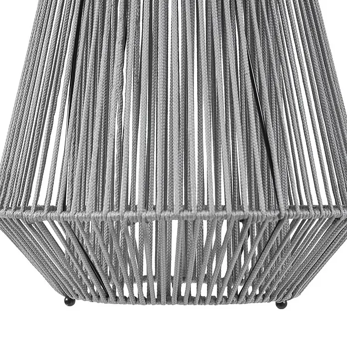 Lindby Außenwand- & Deckenleuchte Austas - alu / grau / zink, IP54 - Grauer, seilumwickelter geometrischer Sockel mit kleinen schwarzen Füßen.