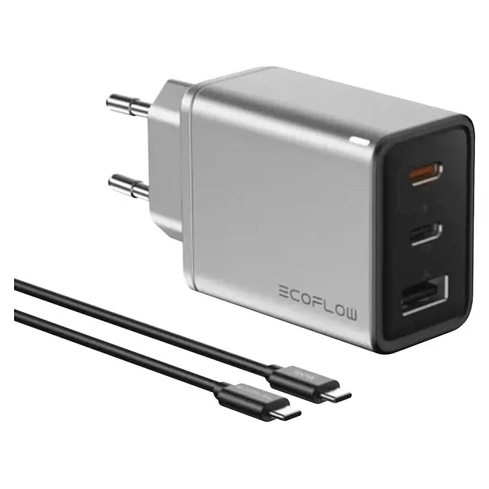 EcoFlow USB-Ladegerät Rapid - Silber, USB A-Stecker - Silbernes EcoFlow Multiport-Ladegerät mit Eurostecker und zwei schwarzen USB-C-Kabeln.