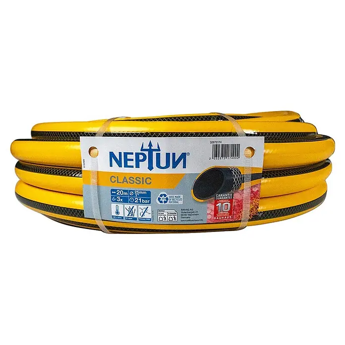 Neptun Classic Gartenschlauch - Länge: 20 m, Schlauchdurchmesser: 25 mm - Aufgerollter gelber Gartenschlauch mit schwarzen Akzenten und Produktetikett, Marke 'Neptun Classic'.