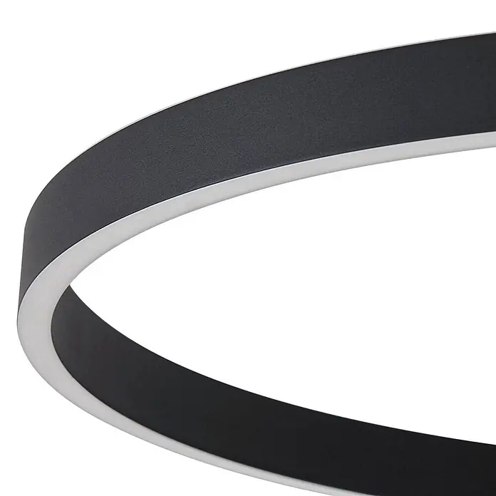 Lucande Deckenleuchte Isalin - schwarz - Mattes schwarzes, gebogenes LED-Lichtringsegment mit leuchtend weißer Innenkante.