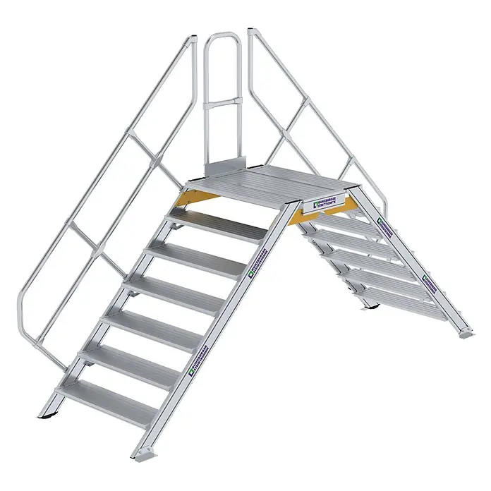 Munk Treppenpodest Überstieg 45° inkl. einen Handlauf, Stufenbreite 1000mm, 2x7 Stufen -  - Silberne Aluminium-Industrie-Übersteigbühne mit zwei Treppenaufgängen und Handläufen für sicheren erhöhten Zugang.
