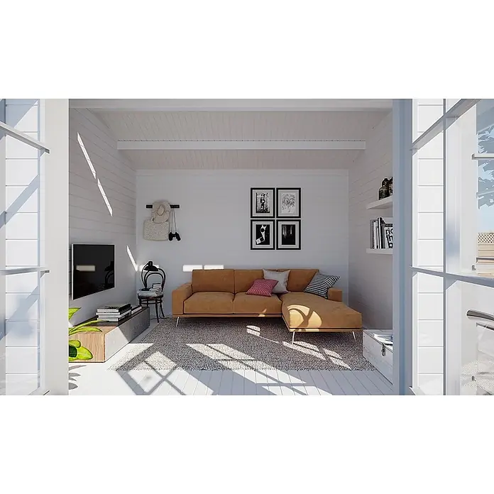 Alpholz Gartenhaus Lausitz - Außenmaß inkl. Dachüberstand (B x T): 590 x 440 cm, Holz, Pinie - Beigefarbenes L-förmiges Ecksofa mit Recamiere, hellem Teppich und farbigen Kissen in einem hellen Wohnzimmer.
