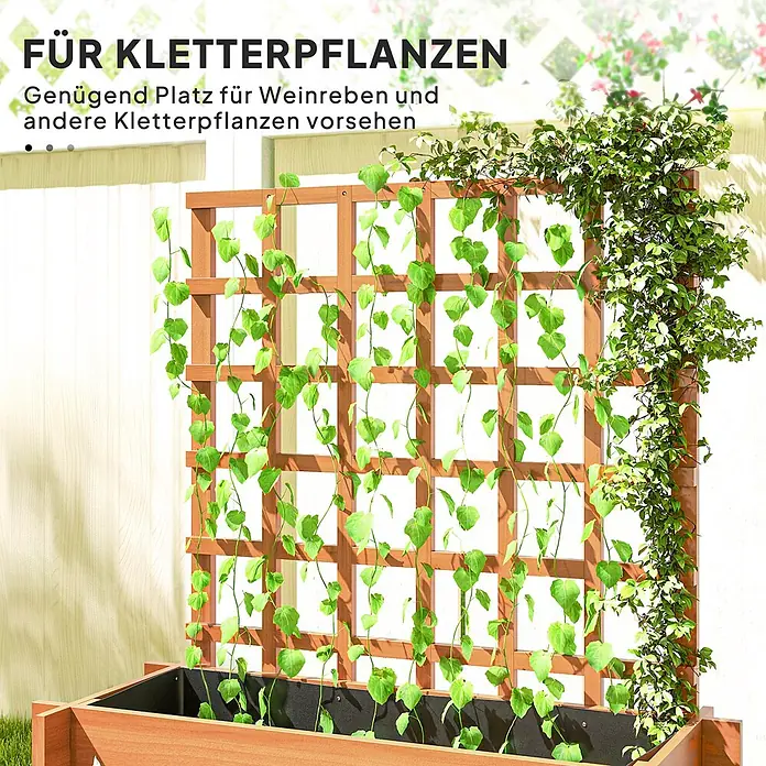 Outsunny Hochbeet - Holz, Braun - Holz-Pflanzkasten mit Spalier, von Kletterpflanzen bewachsen.