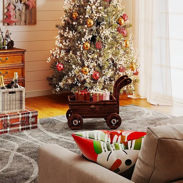 Outsunny Hochbeet - Holz, Braun - Dunkler Holzwagen gefüllt mit Geschenken, auf einem Teppich in einem weihnachtlichen Wohnzimmer.