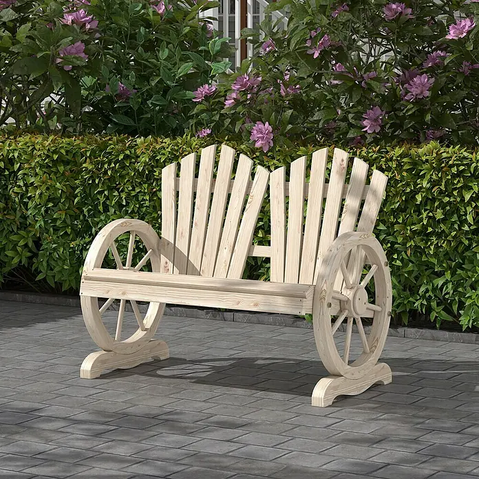 Furnicato Gartenbank Tannenholz verkohlt - B x T x H: 66 x 108 x 95 cm, Tannenholz, Naturholz - Helle Holzgartenbank mit Wagenrad-Armlehnen, auf Pflastersteinen in einem Garten.