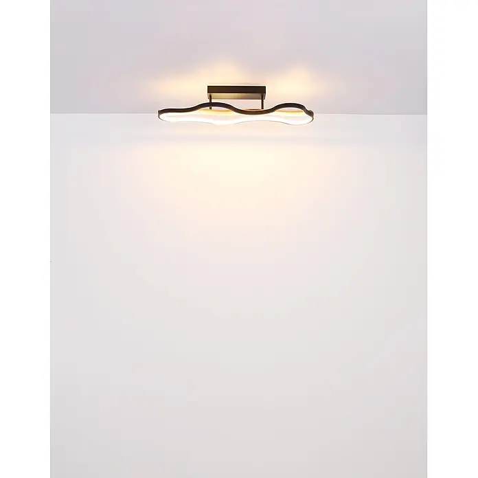 Globo LED-Deckenleuchte Bezzy - 30 W, L x B x H: 806 x 290 x 150 mm, Warmweiß - Schwarze gewellte LED-Deckenleuchte an der Decke, die warmes Licht ausstrahlt.