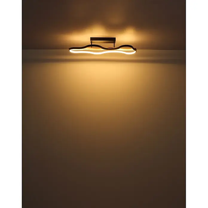 Globo LED-Deckenleuchte Bezzy - 30 W, L x B x H: 806 x 290 x 150 mm, Warmweiß - Moderne schwarze und holzfarbene Wellen-LED-Deckenleuchte wirft warmes Licht.