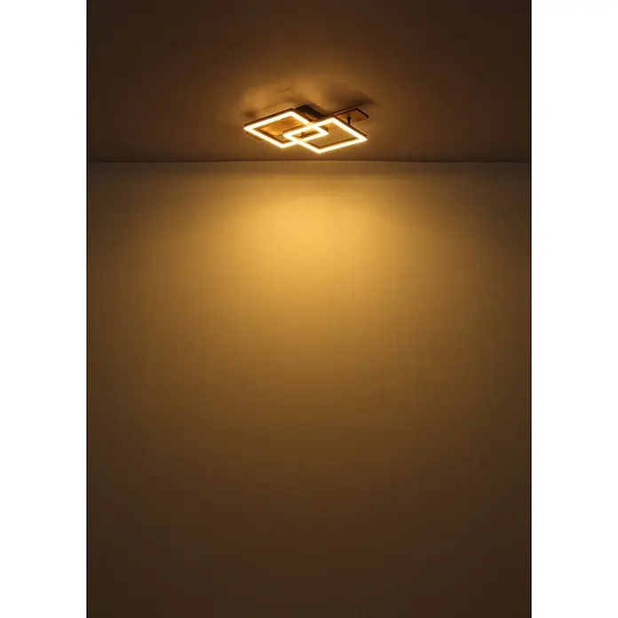 Globo LED-Deckenleuchte Jeffry - 16 W, L x B x H: 440 x 330 x 85 mm, Warmweiß - Moderne Deckenleuchte mit zwei ineinandergreifenden quadratischen LED-Elementen auf Holzbasis, die ein warmes, goldenes Licht an Decke und Wand abgibt.