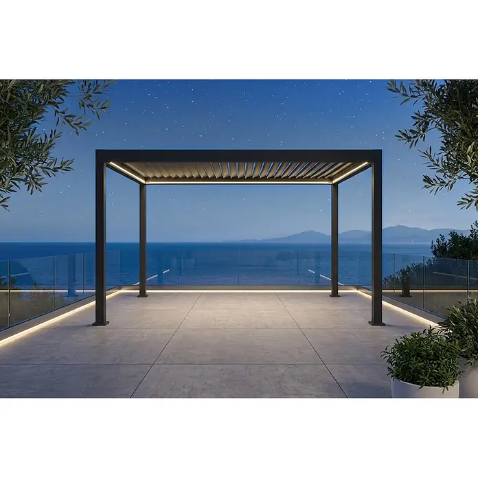 Sunfun Milos Lamellenpavillon Elektrisch - B x T: 390 x 298 cm, Night-grey, Material Gestell: Aluminium, LED-Beleuchtung - Moderne dunkle Aluminium-Pergola mit integrierter LED-Beleuchtung auf einer Terrasse mit Meerblick bei Nacht.