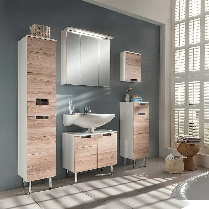Schildmeyer Sunny Oberschrank - 33 x 16,8 x 46,5 cm, Eiche Natur - Ein modernes Badezimmer-Set mit Waschtisch, Spiegel und Schränken in Holzoptik und Weiß für ein stilvolles Ambiente.