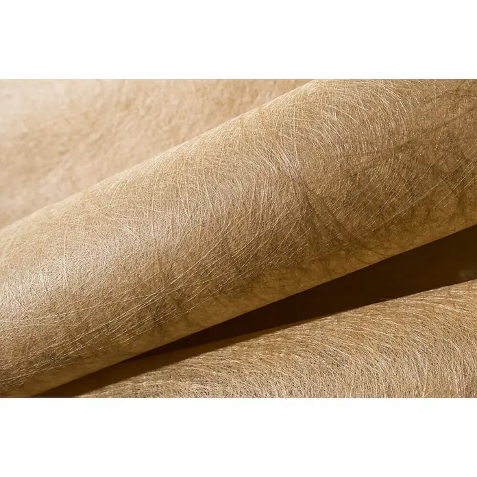 Windhager Sandkastenvlies - L x B: 2 x 2 m - Rolle aus durchscheinendem, hellbraunem Fasermaterial mit sichtbaren, kreuz und quer verlaufenden Fasern.